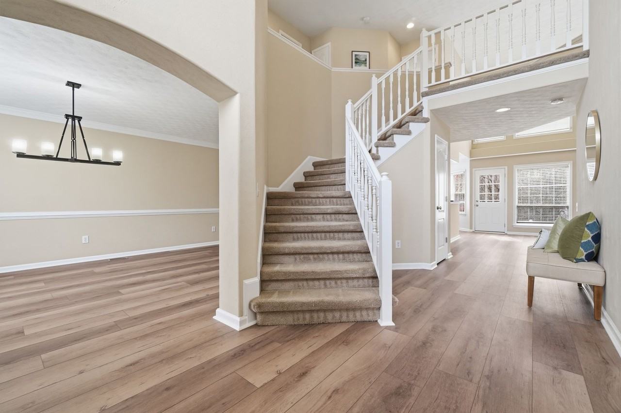 2537 Springhaven Dr - Photo 5 of 50