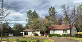 16332 Hawthorne Ave - Photo 1 of 1