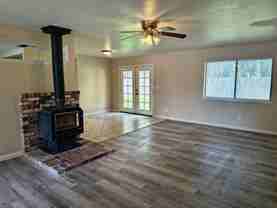 16332 Hawthorne Ave - Photo 1 of 1