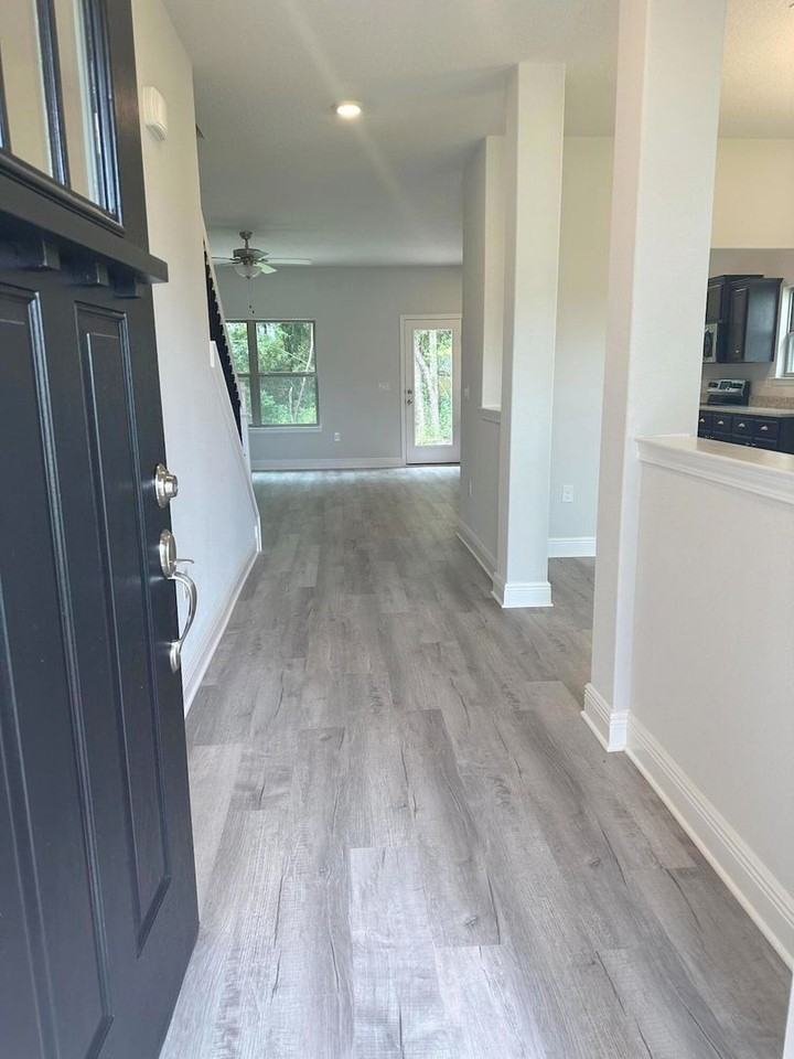 140 Ridgeway Cir - Photo 2 of 28