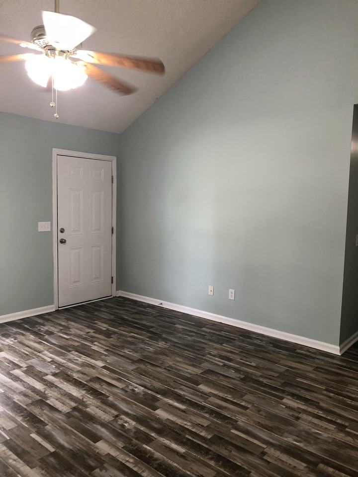 663 Windward Dr #1 - Photo 4 of 24