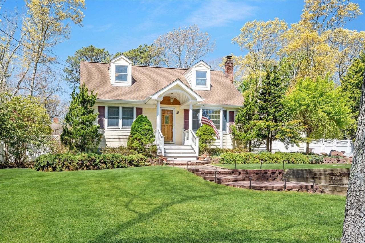 27 Summit Blvd - Photo 2 of 23