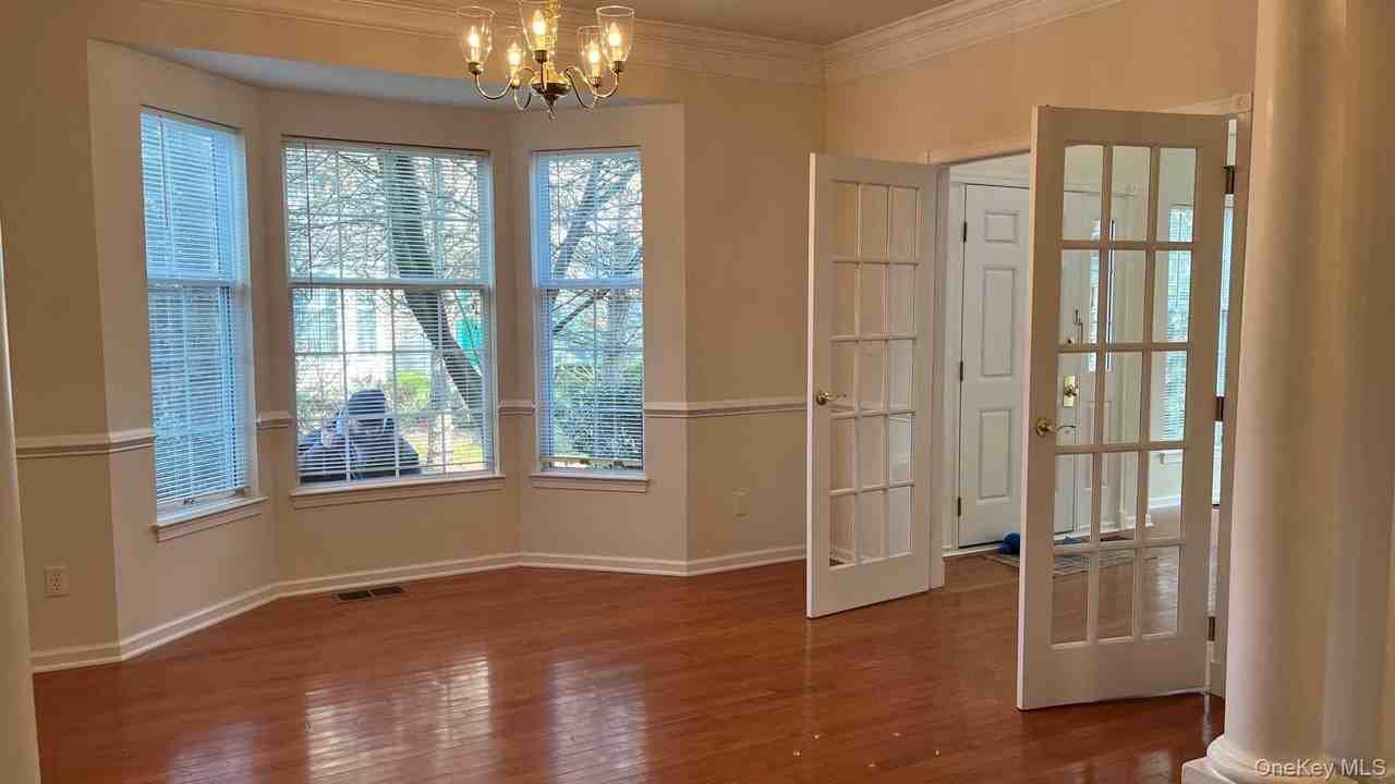 734 Huntington Dr Unit 0 - Photo 2 of 26