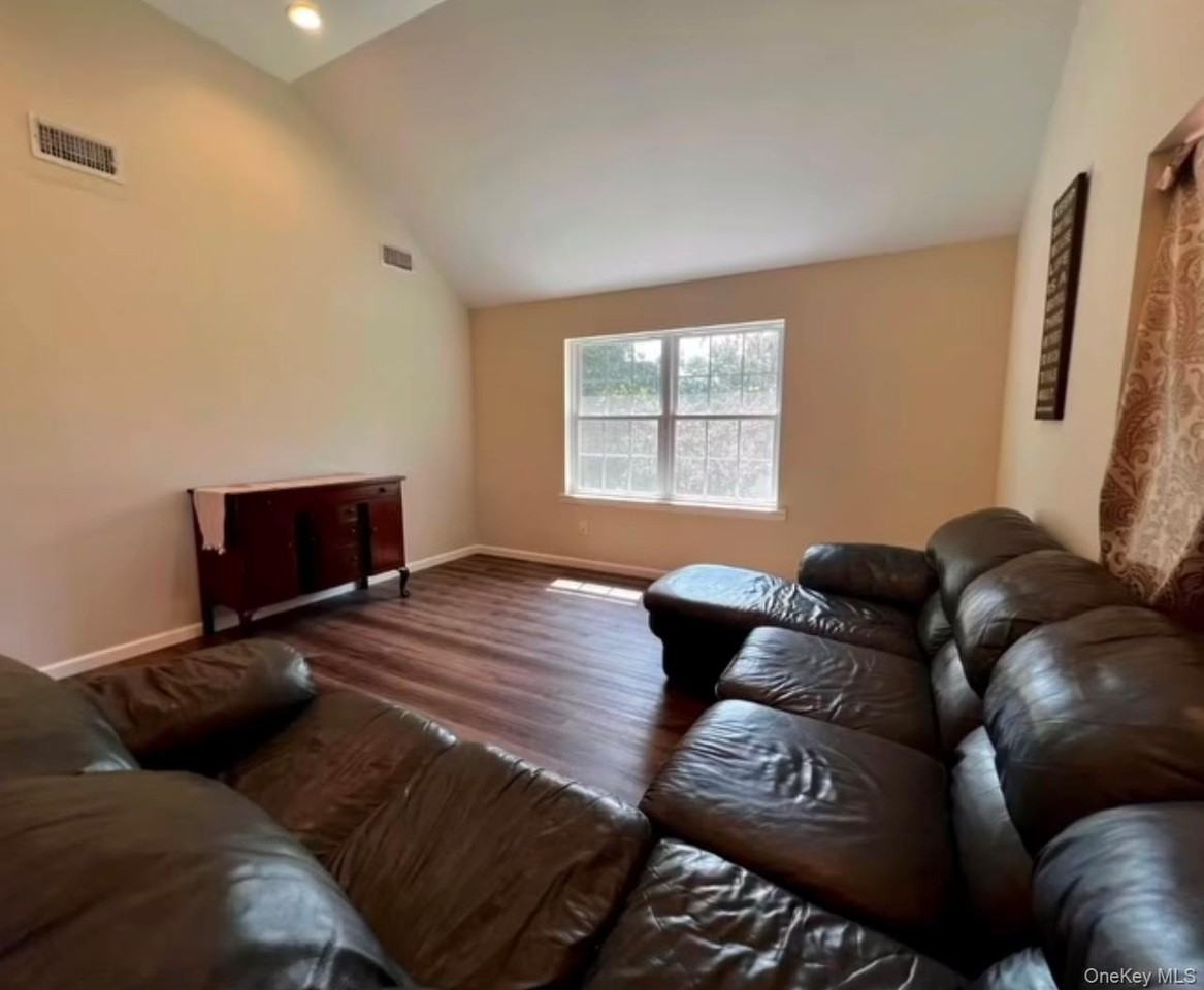 118 Plains Rd Unit 2 - Photo 4 of 15