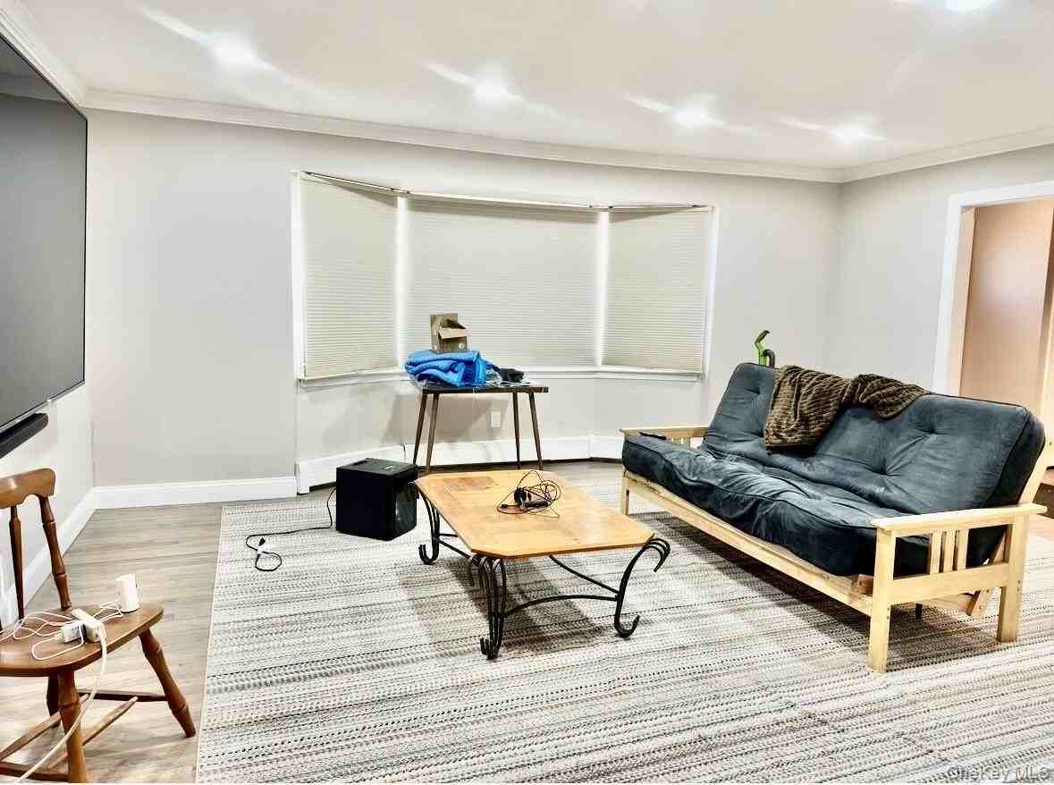 107 Fairview Ave - Photo 3 of 17