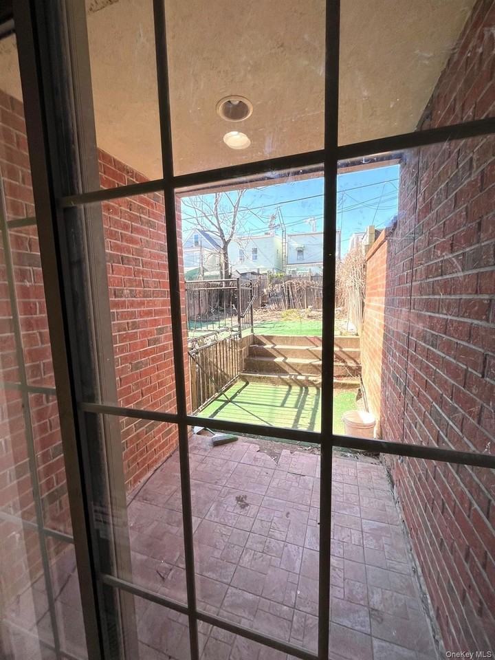 10427 38th Ave Apt 1b - Photo 3 of 13