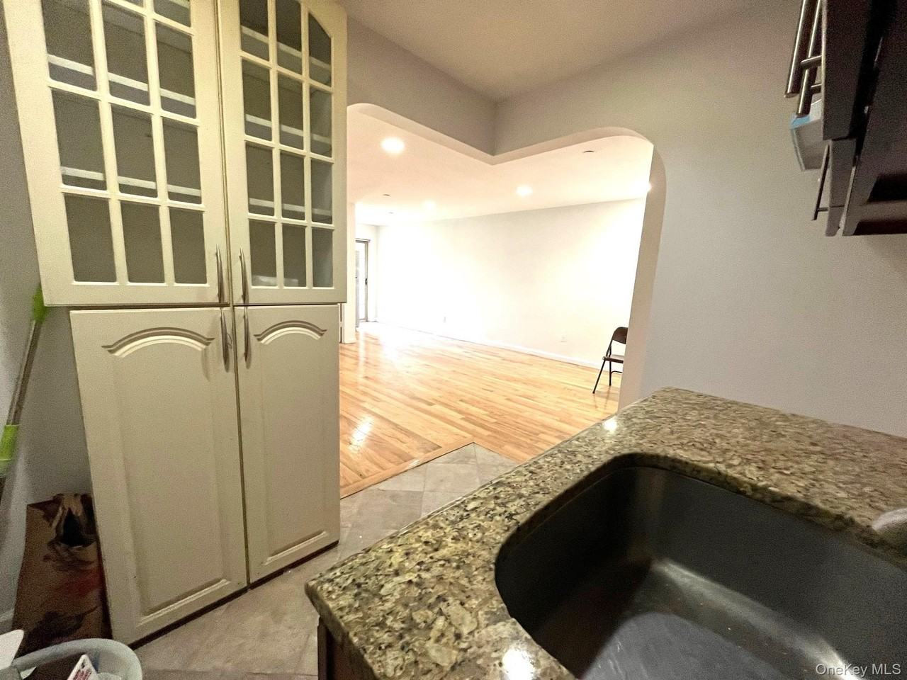 10427 38th Ave Apt 1b - Photo 7 of 13