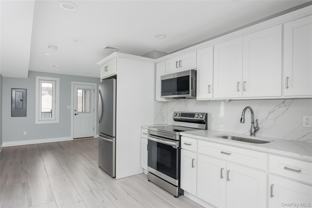 218 Sunrise Hwy Apt 2e - Photo 1 of 1