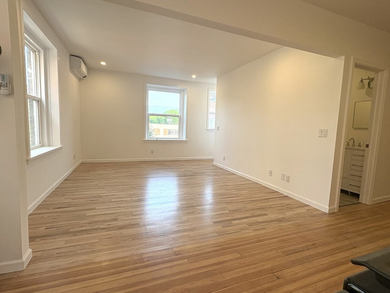 274 1/2 Main StreetApt 3N #3N - Photo 5 of 12