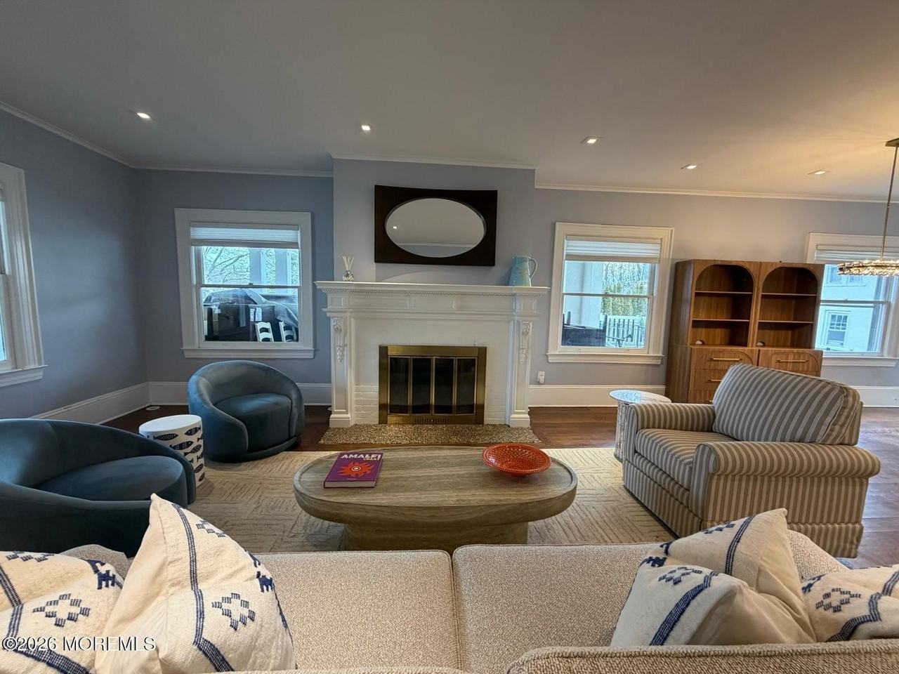 125 Cedar Ave - Photo 7 of 45