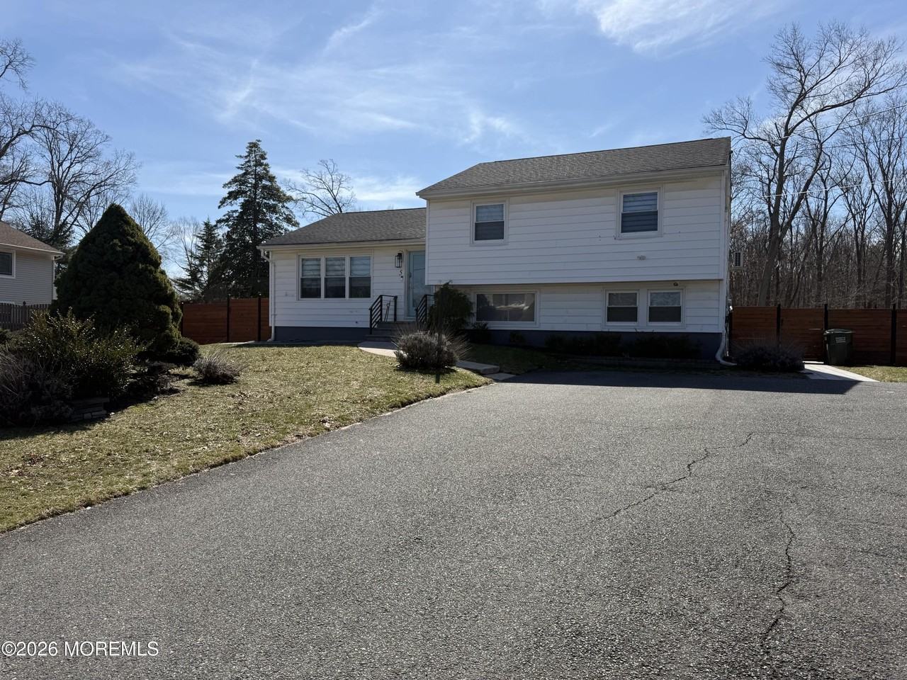 5 Ash St - Photo 2 of 24