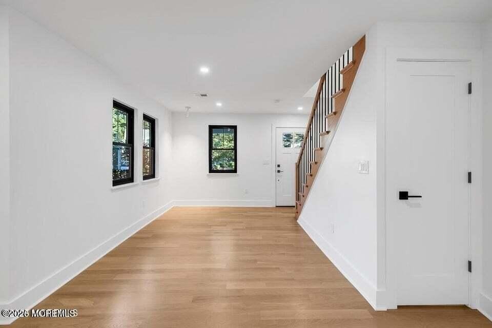 514 River Rd Unit 516 - Photo 5 of 21