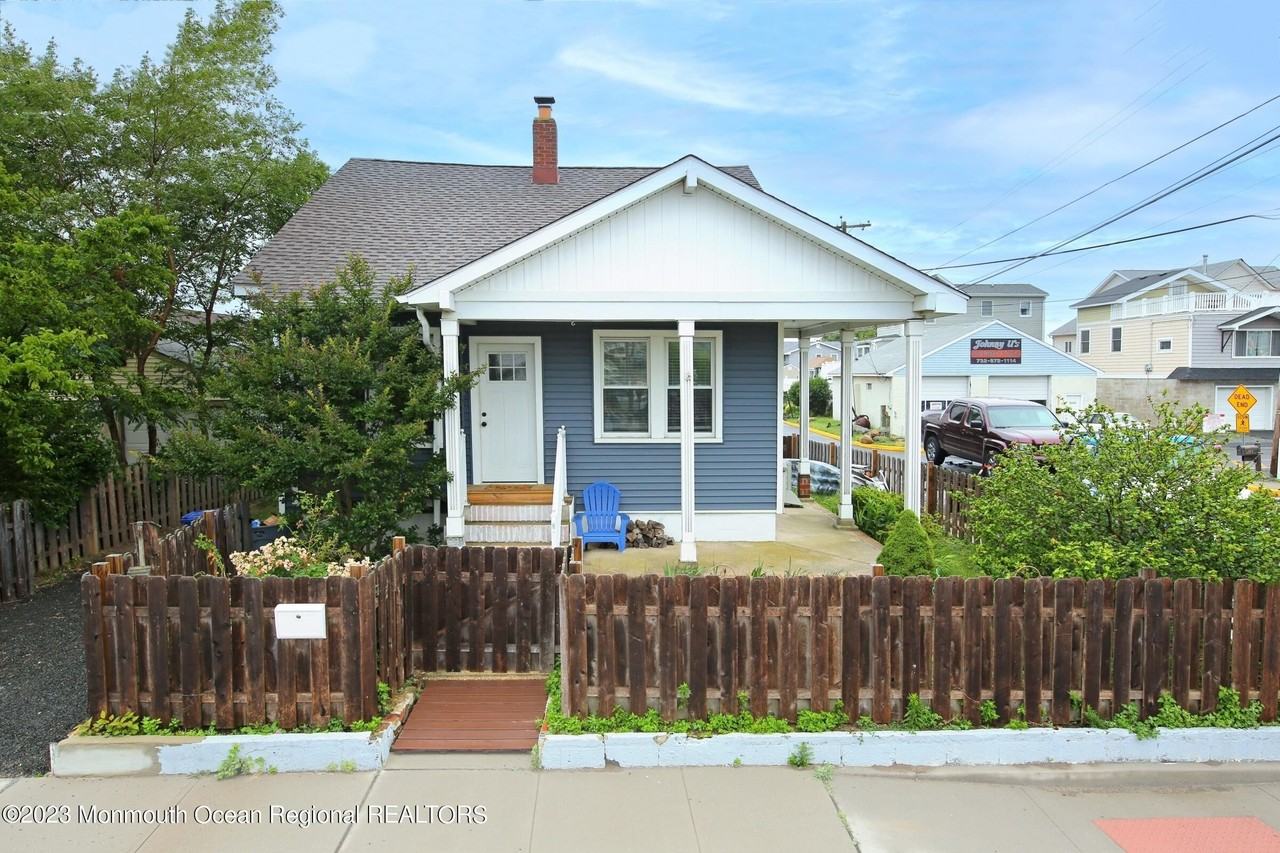 16 Cornwall St - Photo 3 of 19