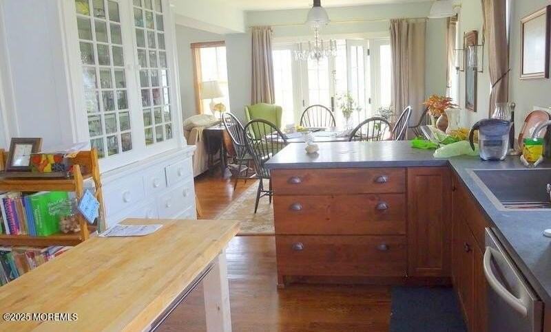 703 A St - Photo 4 of 10