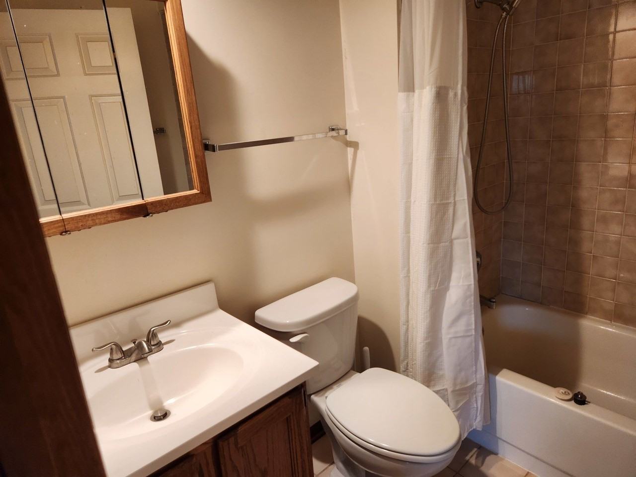 134 W Wood St Unit 134 - Photo 6 of 7