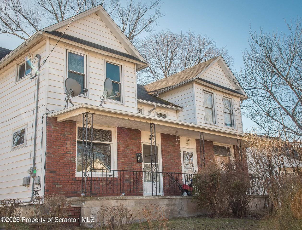 8 Stout St