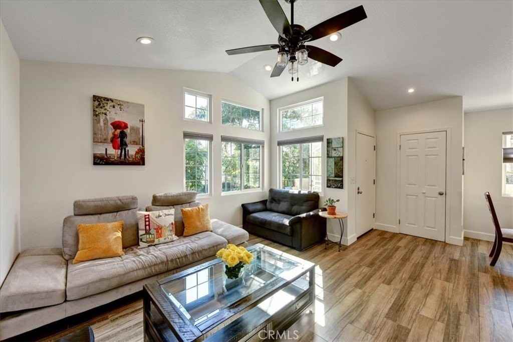 27281 Ryan Dr - Photo 7 of 25