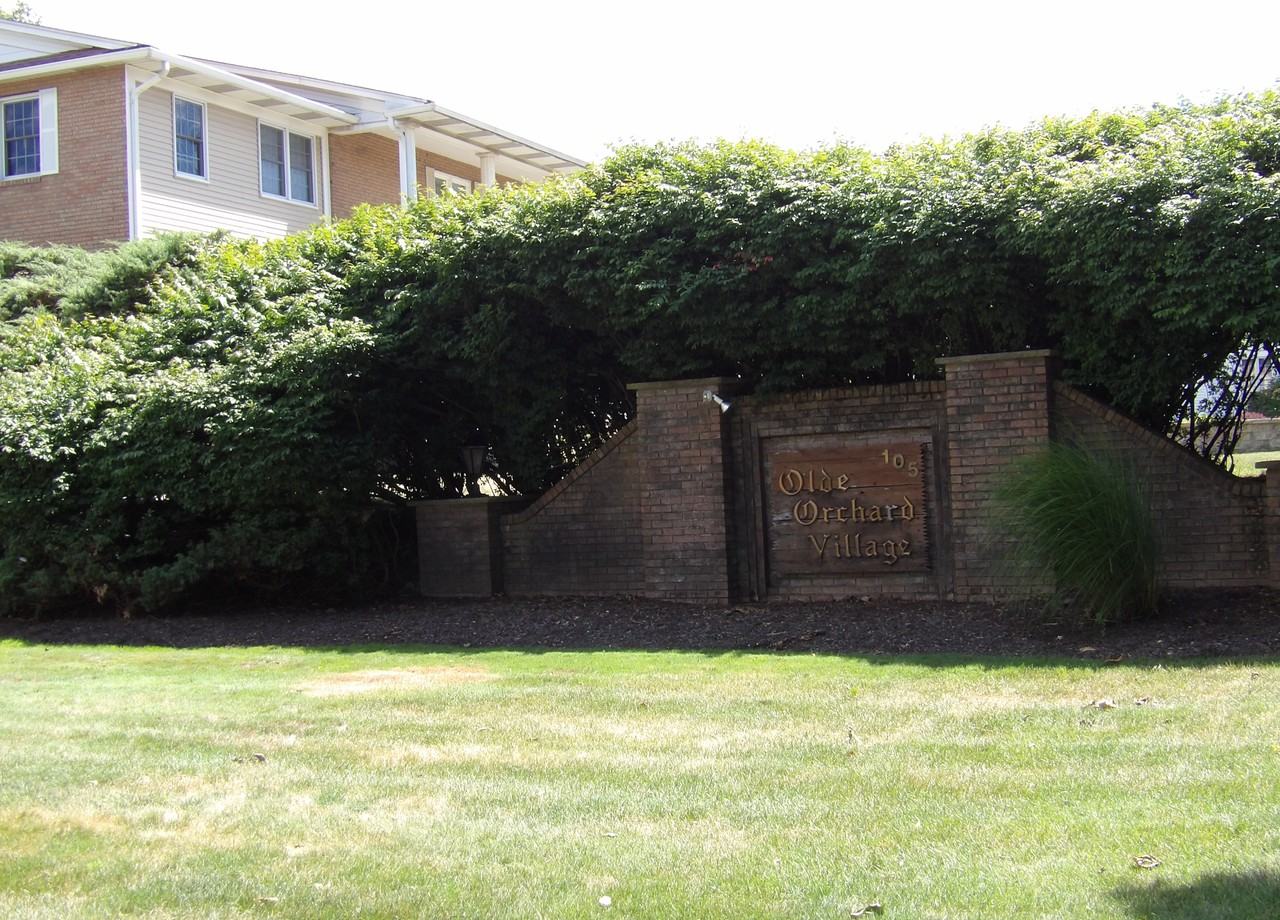 105 Newark Pompton Tpke - Photo 3 of 8