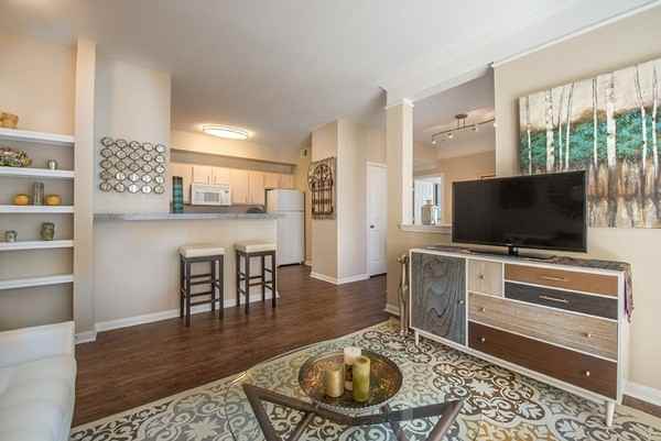 100 Texas Ave West - Photo 3 of 10