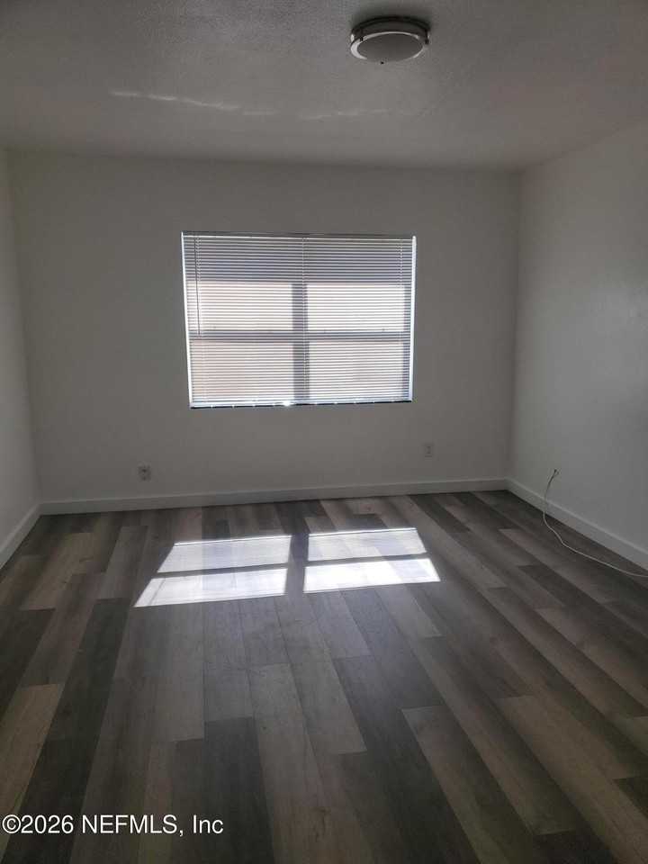 3541 Post St - Photo 7 of 25