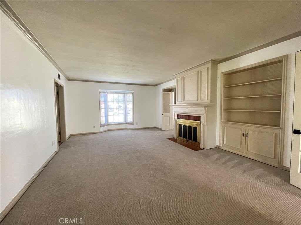 2845 N D St - Photo 3 of 10