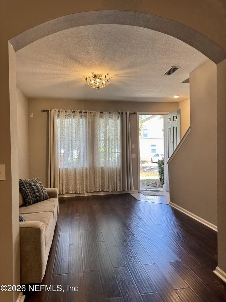 6212 High Tide Blvd - Photo 2 of 13