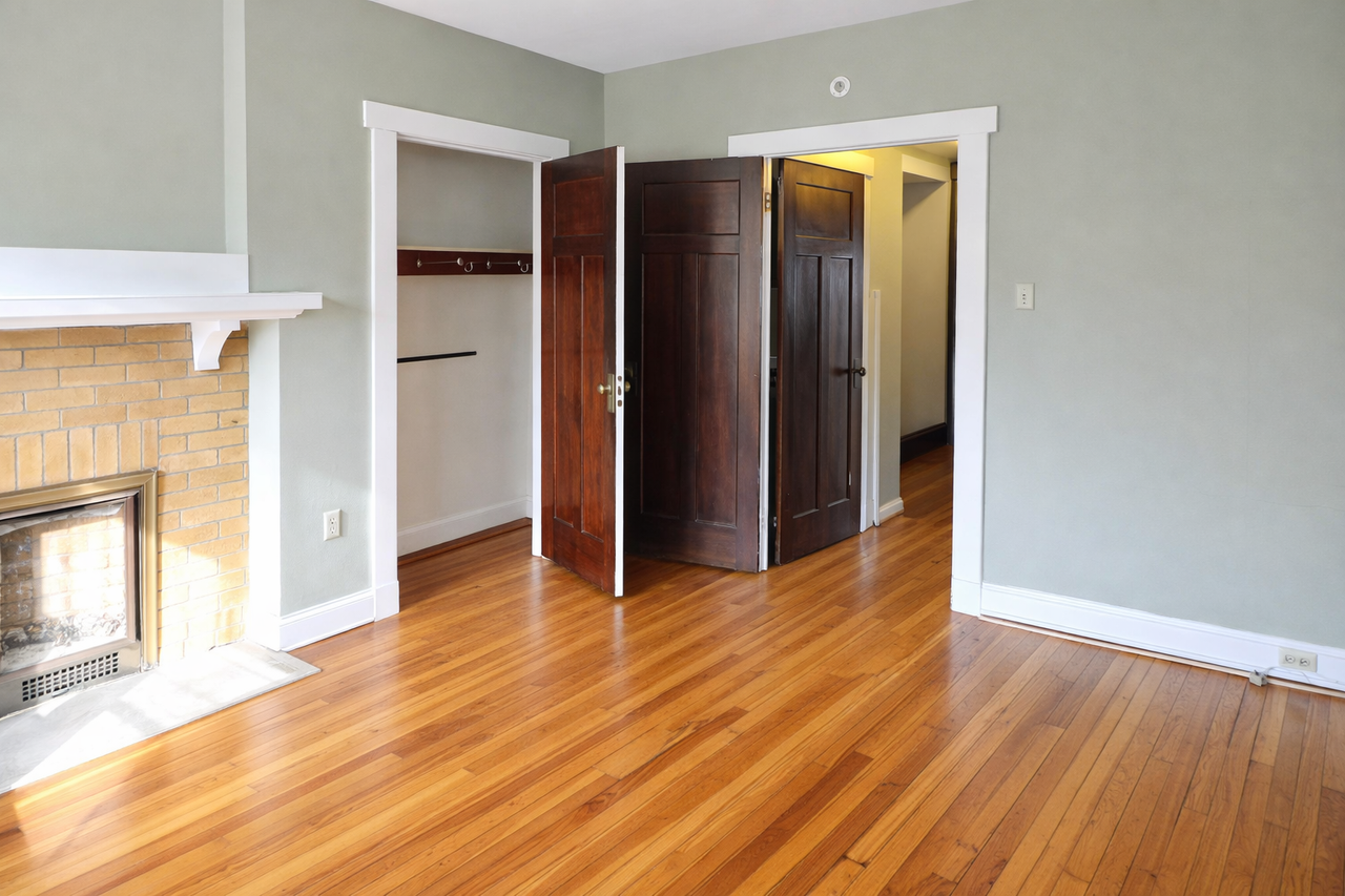 302 Barnes St #302 - Photo 4 of 7