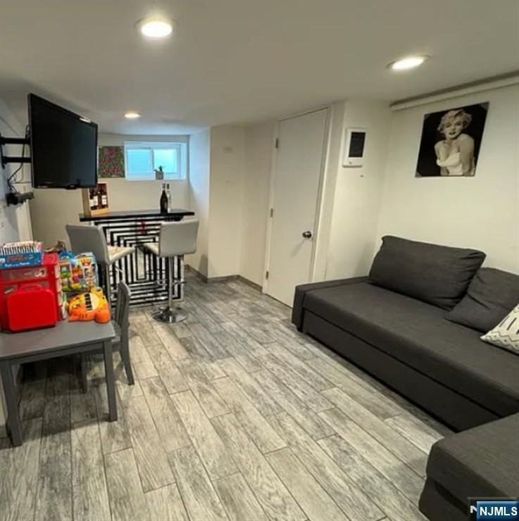 186 Selvage Ave - Photo 6 of 13