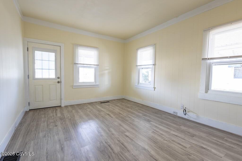 206 E 3rd St - Photo 2 of 17