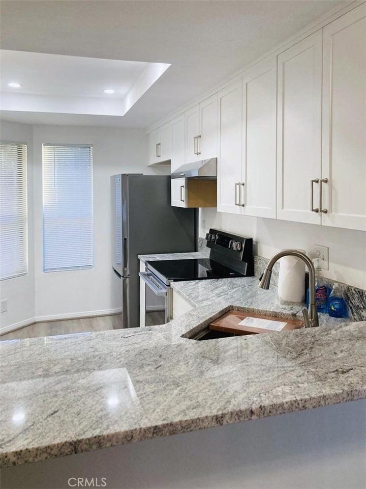 29 Largo St - Photo 4 of 16