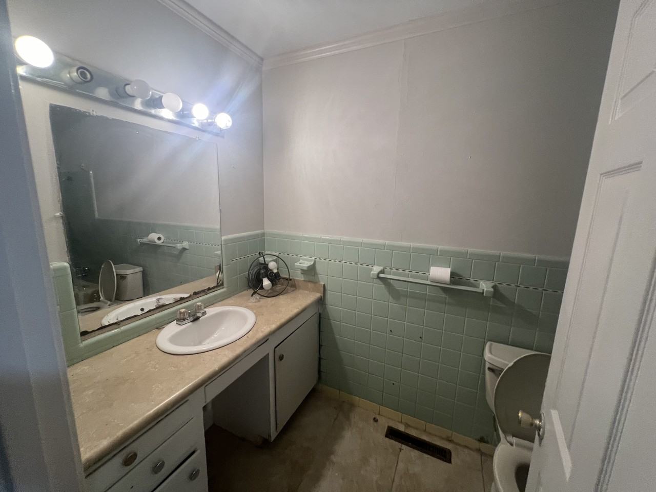 3152 Bilgray Dr #1 - Photo 6 of 10