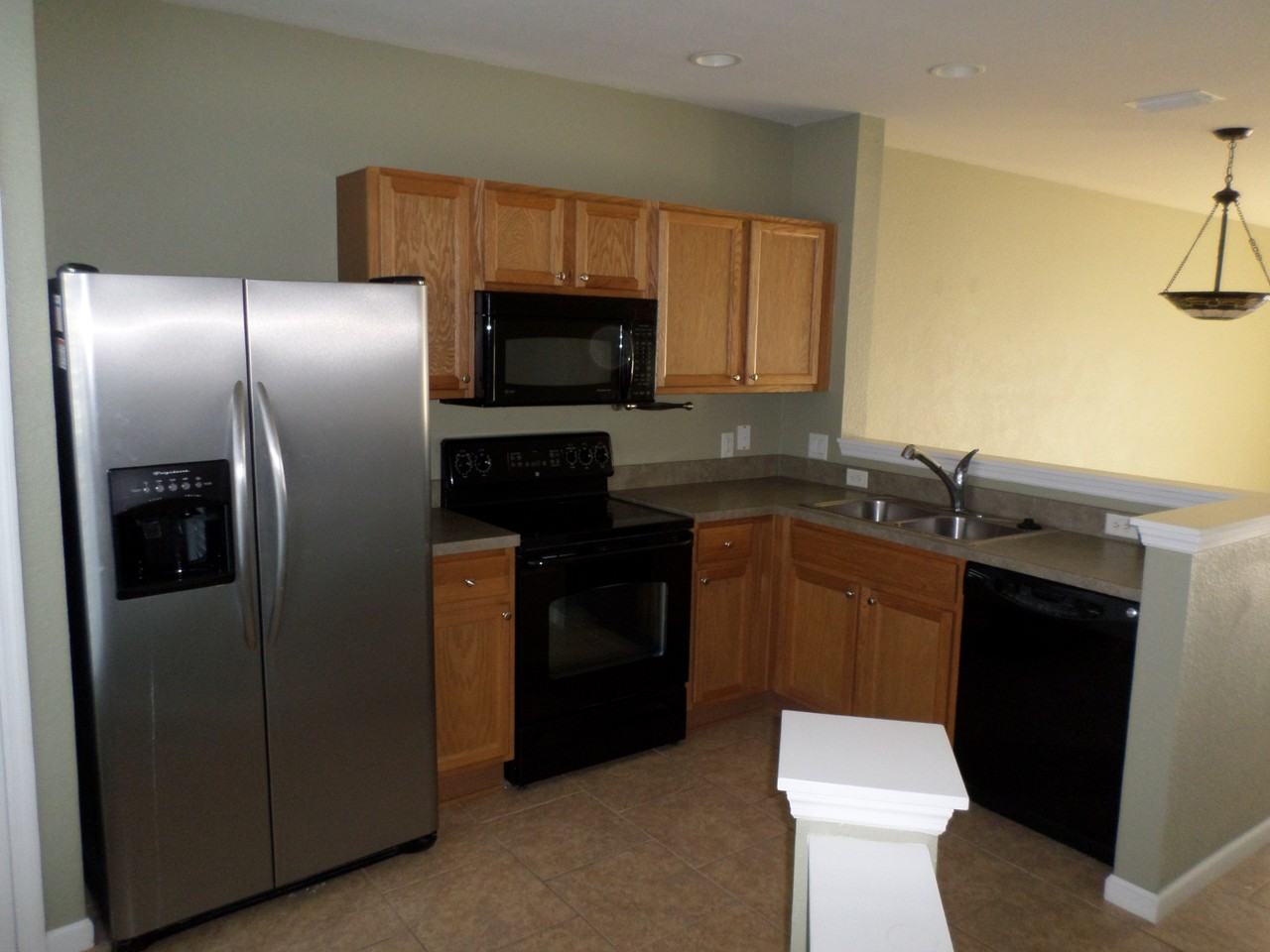 4468 Sw 49th Ave #1 - Photo 2 of 12