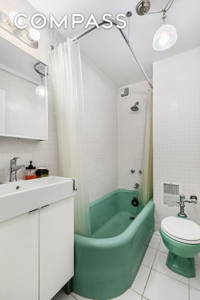 7 Park Ave #7J - Photo 5 of 7