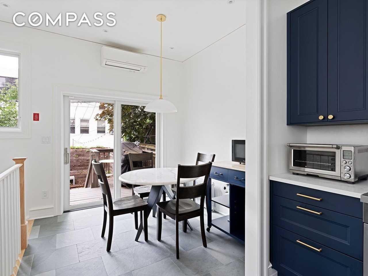 207 Windsor Pl #TH - Photo 6 of 20