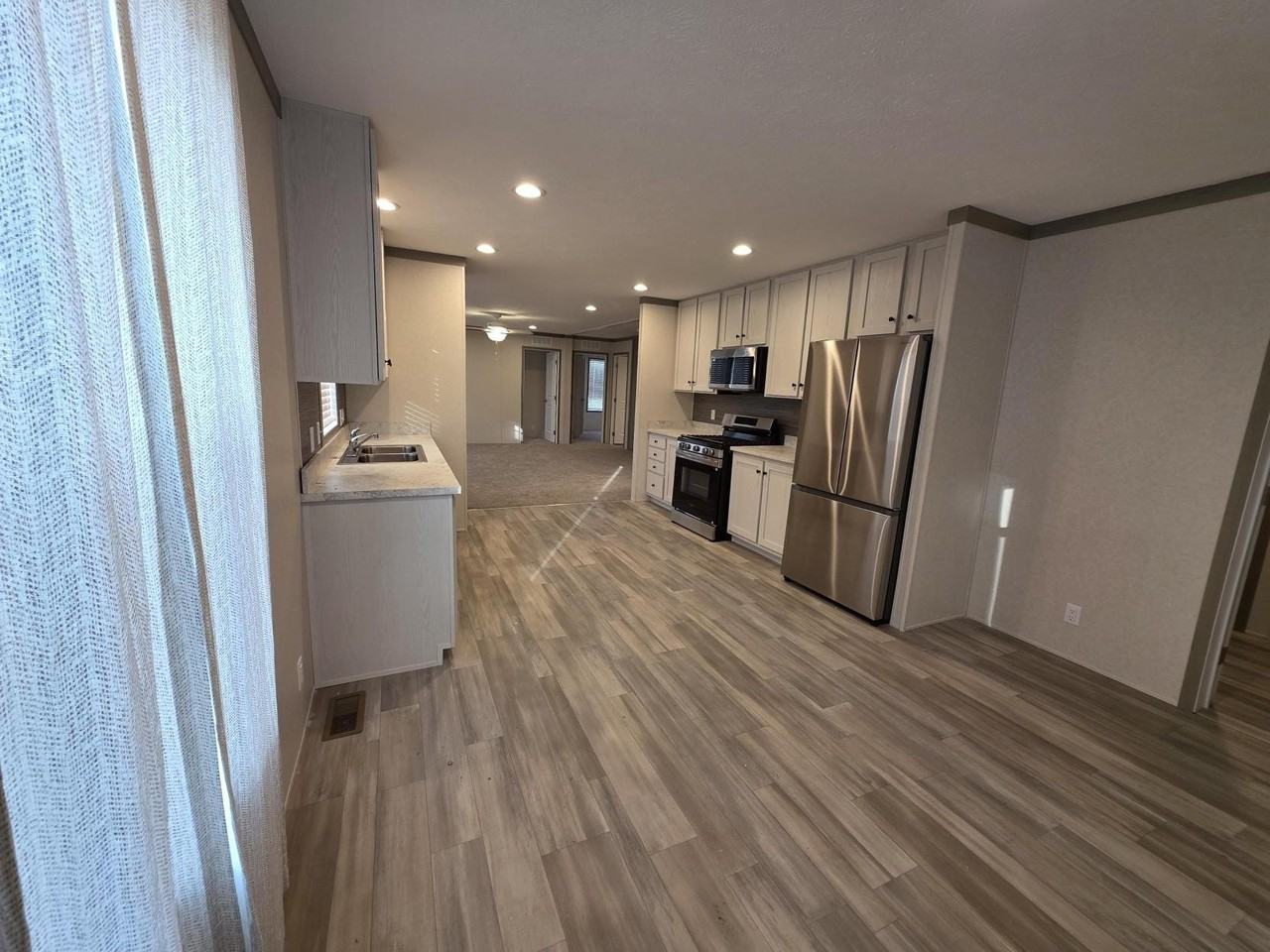 175 N Michigan Ave #203 - Photo 4 of 18