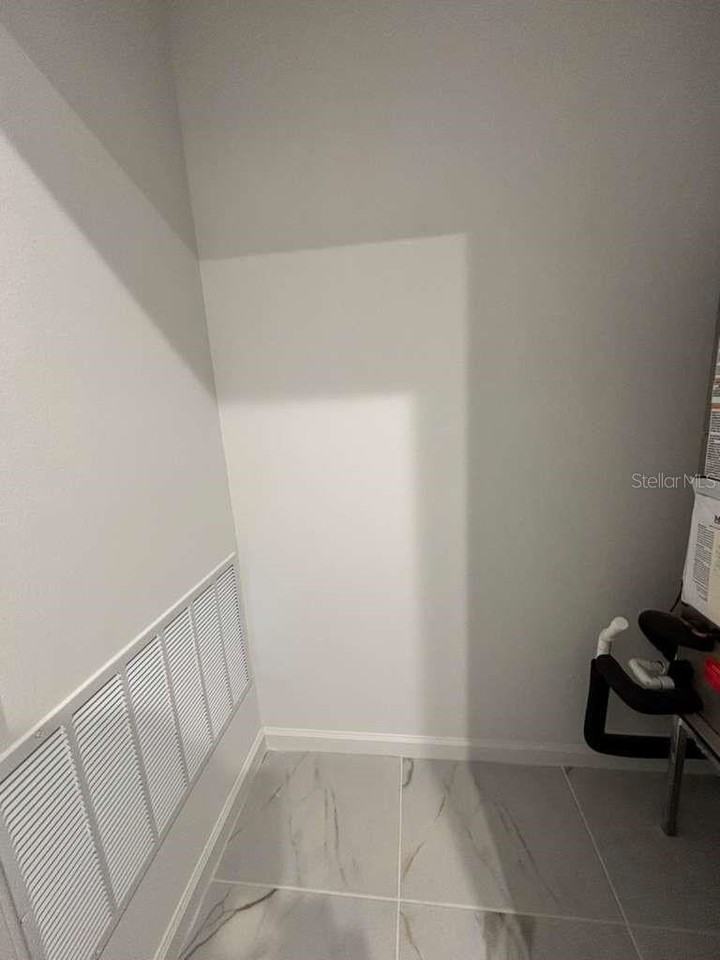 9872 Walkway Dr - Photo 6 of 19