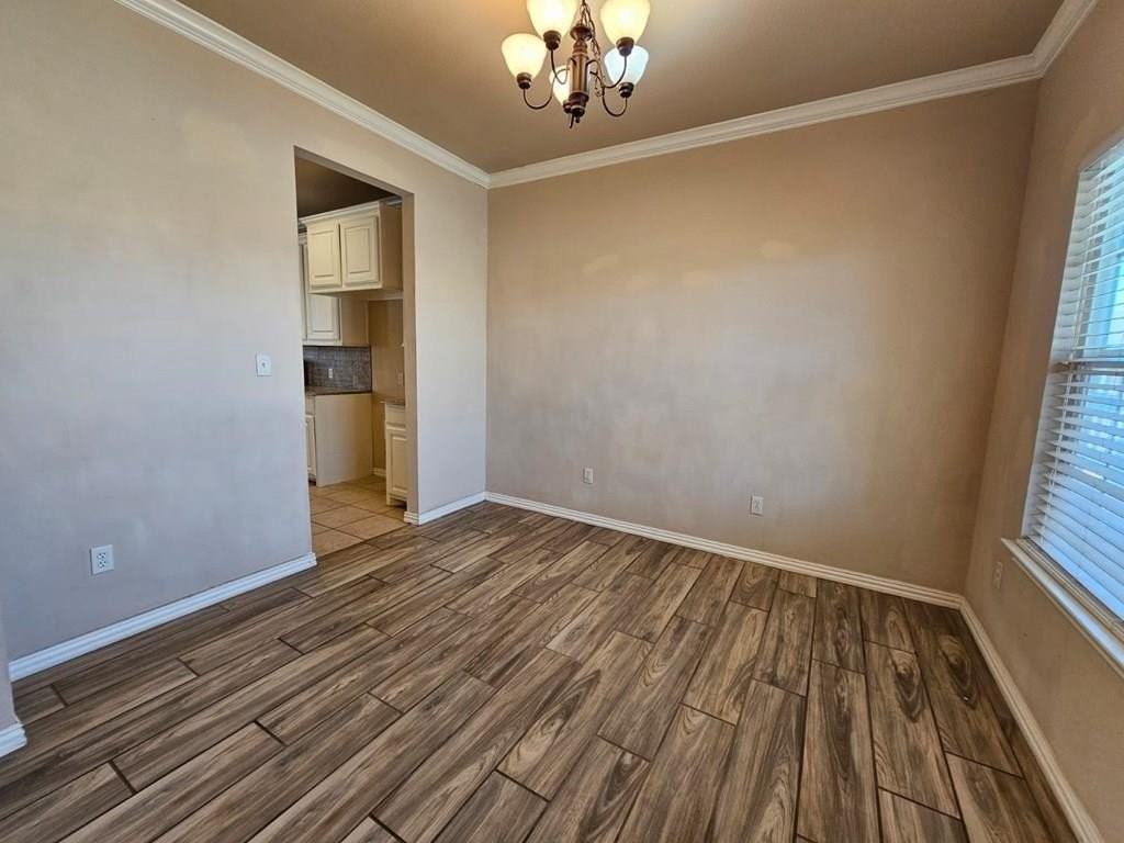 607 Ne Avenue E Pl - Photo 4 of 42