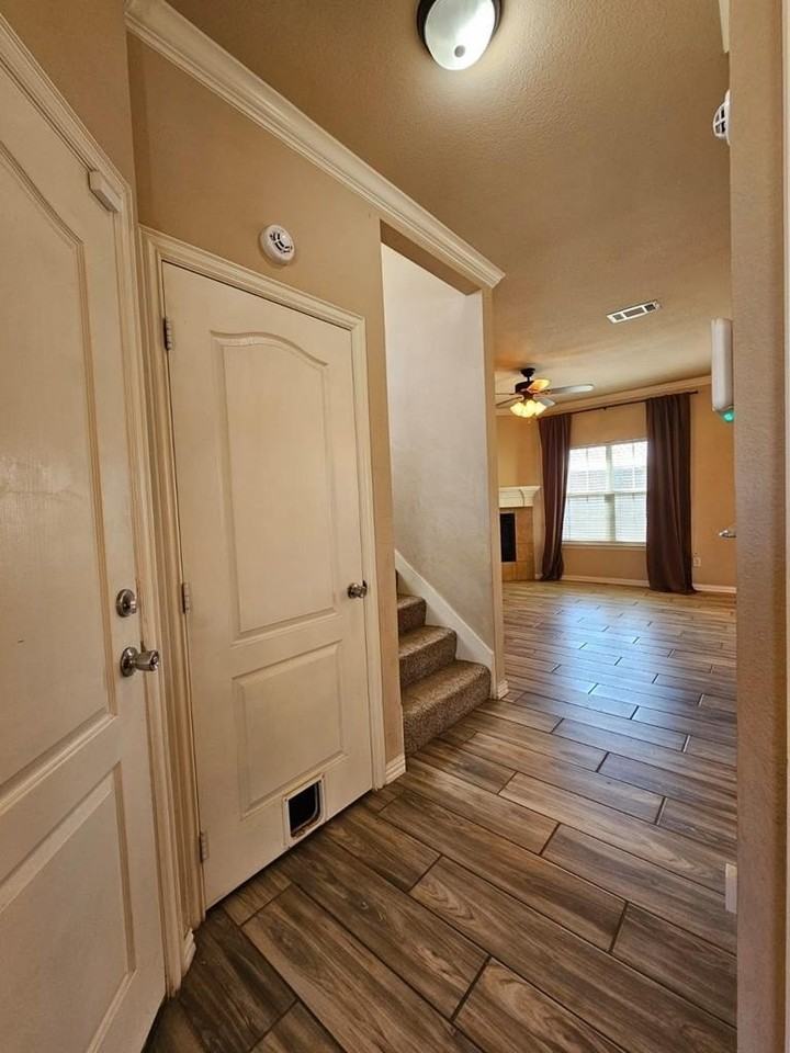 607 Ne Avenue E Pl - Photo 7 of 42