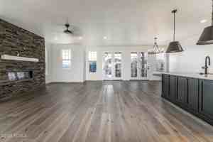 featured image of 5996 N Fairview Dr