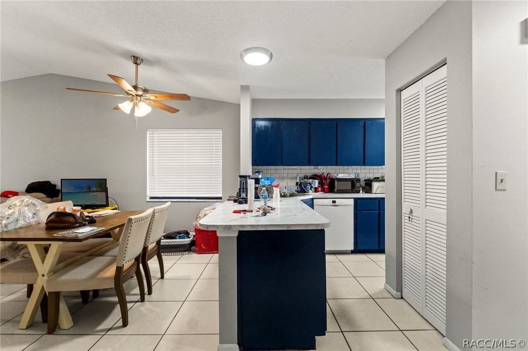 7124 Barclay Ave - Photo 7 of 19