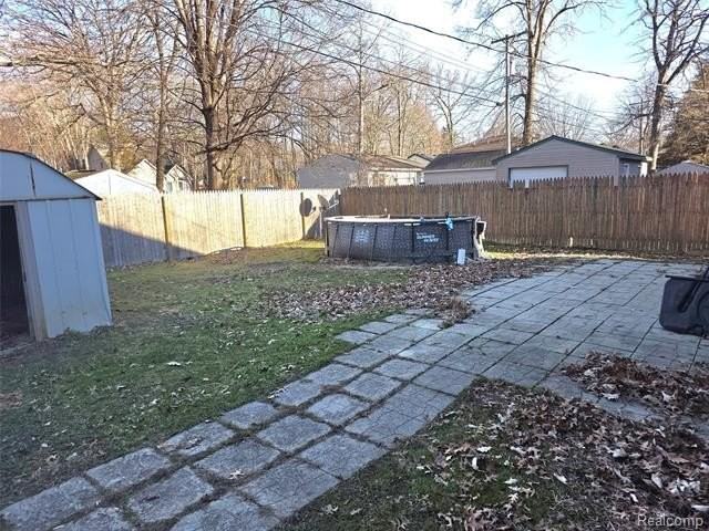 9219 Island Dr - Photo 5 of 21