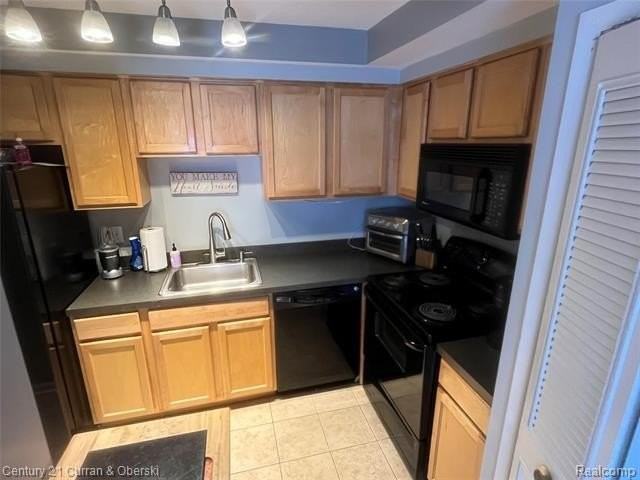 42607 Savoy Ct - Photo 5 of 9