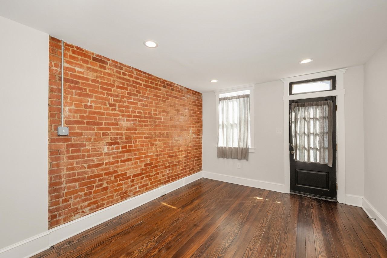 617 N Maxwell Ave #1 - Photo 3 of 22