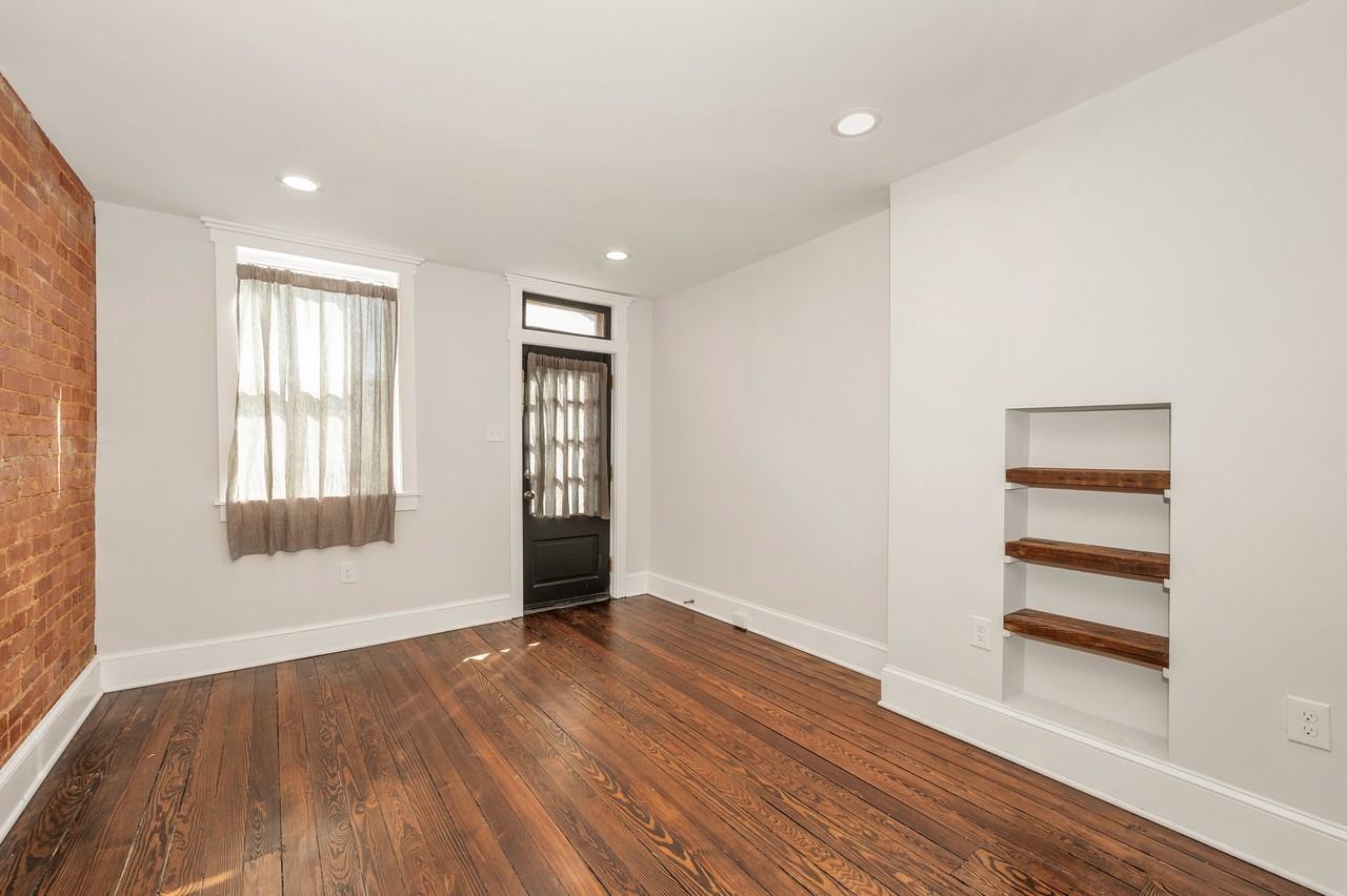 617 N Maxwell Ave #1 - Photo 4 of 22