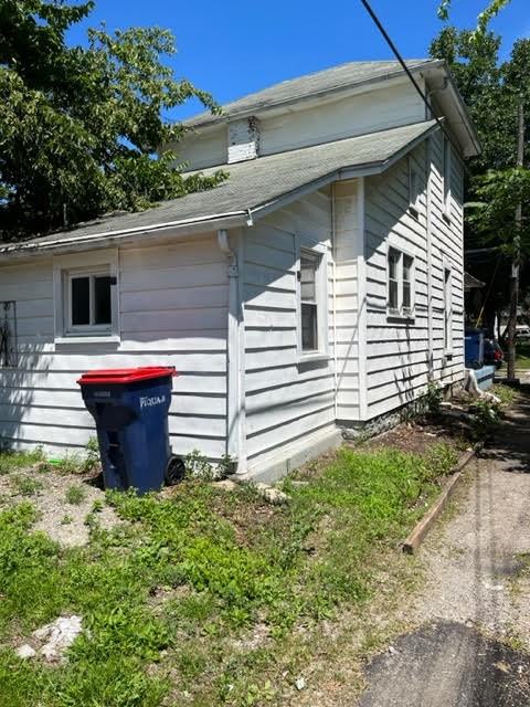 315 Young St #1 - Photo 2 of 10