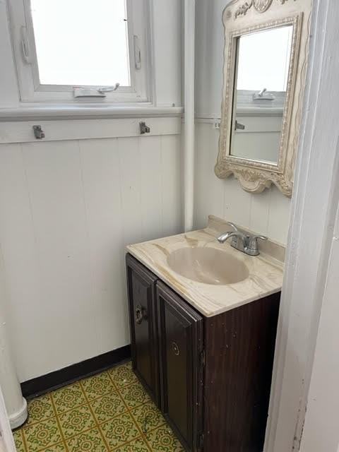 315 Young St #1 - Photo 5 of 10