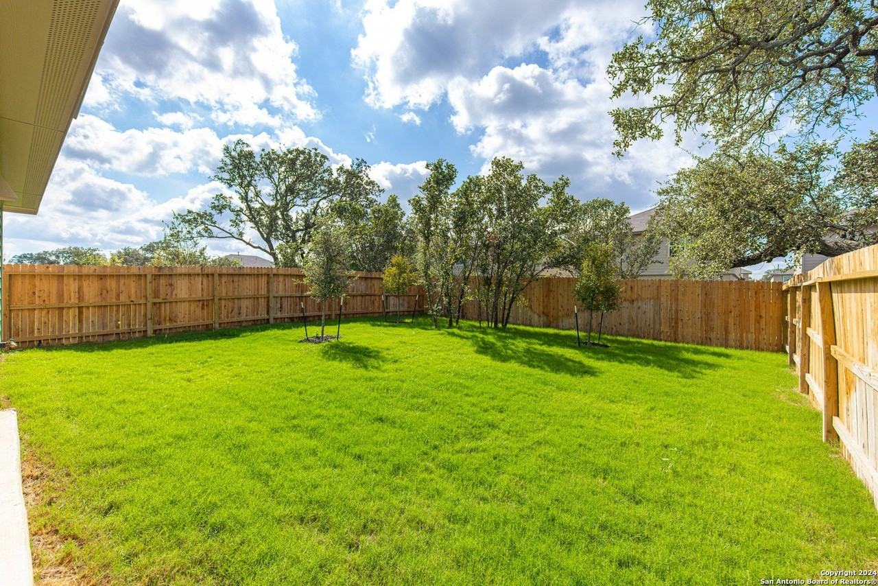 4947 Greywacke Trl - Photo 4 of 27