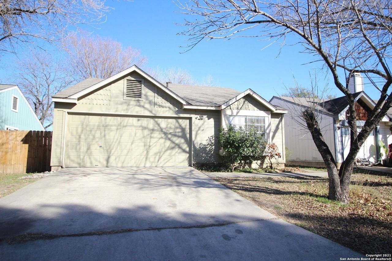 7454 Rimhurst - Photo 2 of 19