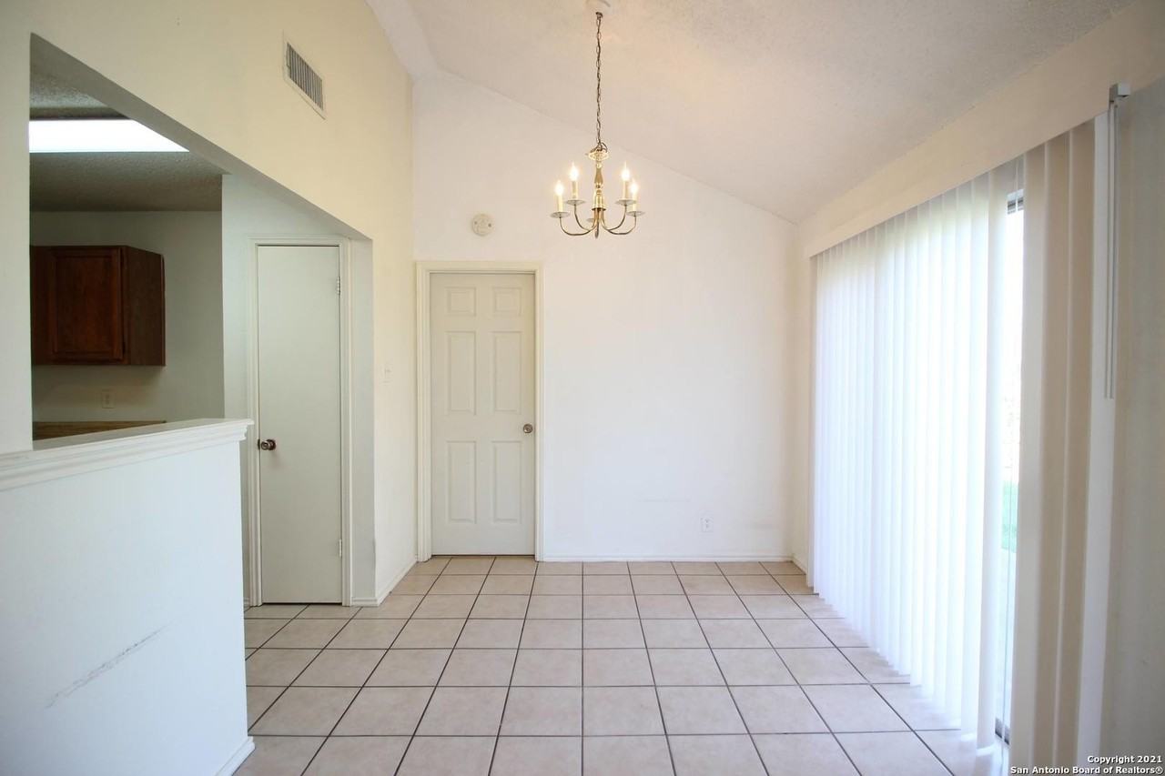 7454 Rimhurst - Photo 6 of 19