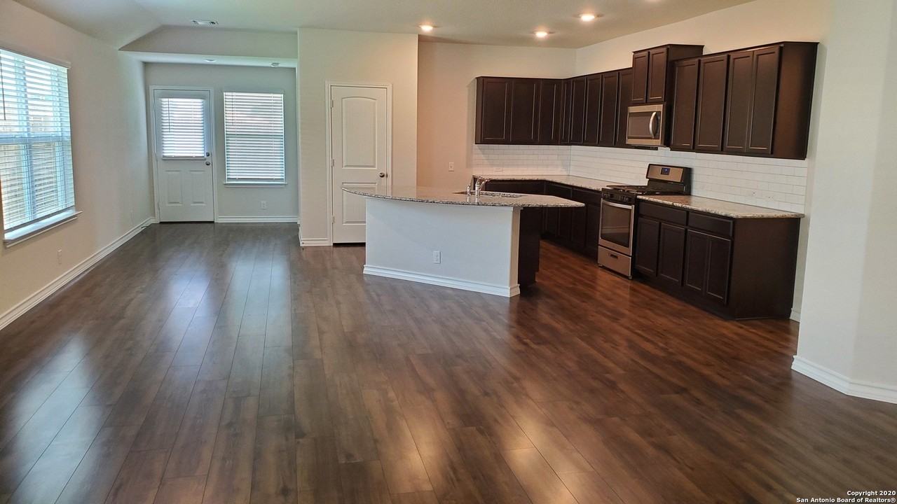 156 Harley Hay - Photo 3 of 34